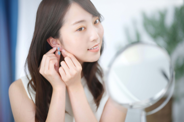 女性アクセサリー