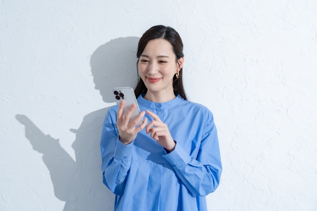 スマホと女性